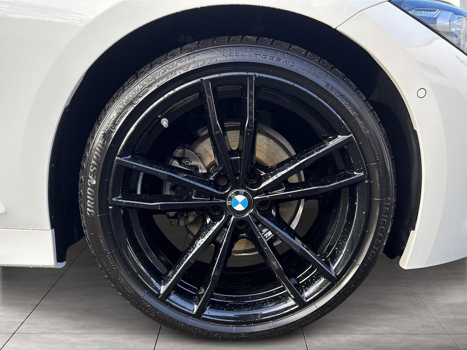 BMW 320d xDrive LC PROF M SPORT LEDER 19" LM-RÄDER A