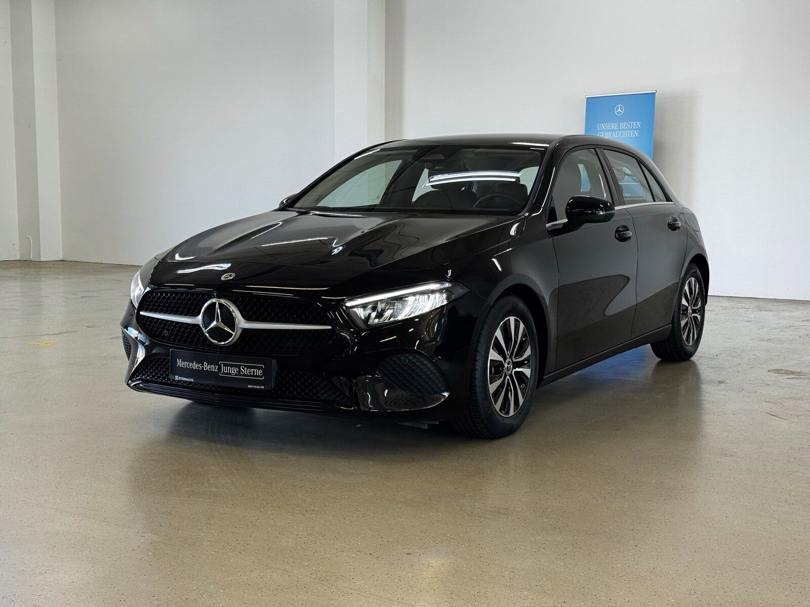 Mercedes-Benz A 180 d MBUX Prem RüCam LED SpurAssis Parktronic imagem 2