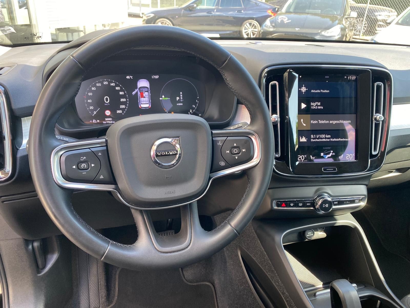 Fahrzeugabbildung Volvo XC40 Inscript Plug-In Hybr LED+NAVI+KAM+DAB+ACC+
