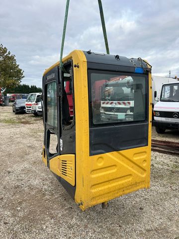 Autres Unfall Kabine komatsu  PC 240 kettenbagger