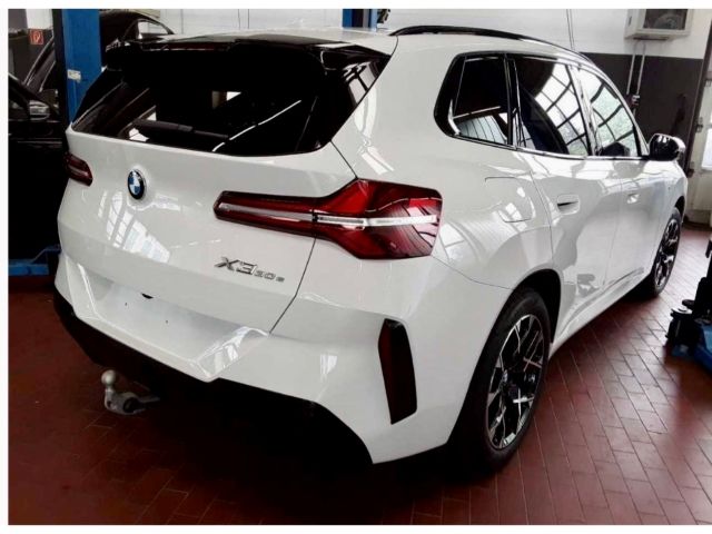BMW X3 30e xDr. M Sport Pano Memory H K DAProf Premi foto 2