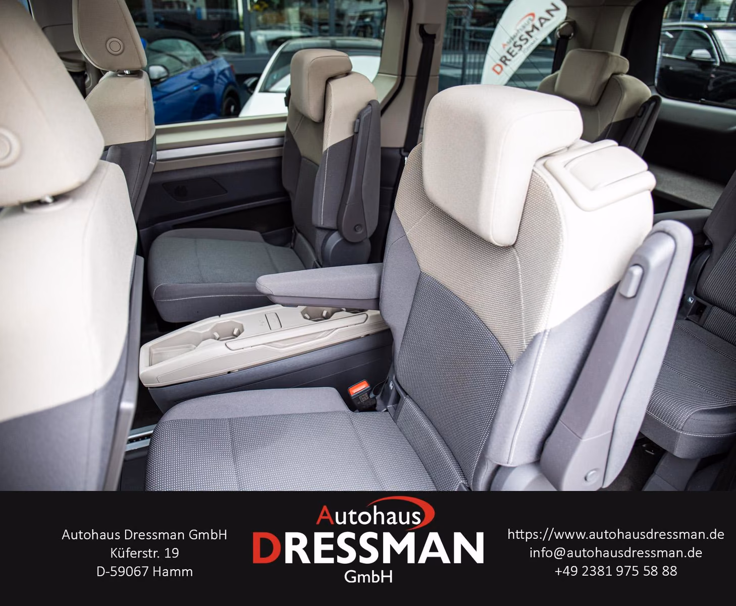 Volkswagen T7 Multivan 1.5 TSI Life PANO NAVI RFK STANDHZG