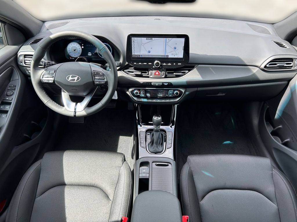 HYUNDAI i30 1.6 T-GDI Trend LED Navi USB Kamera PTS SHZ