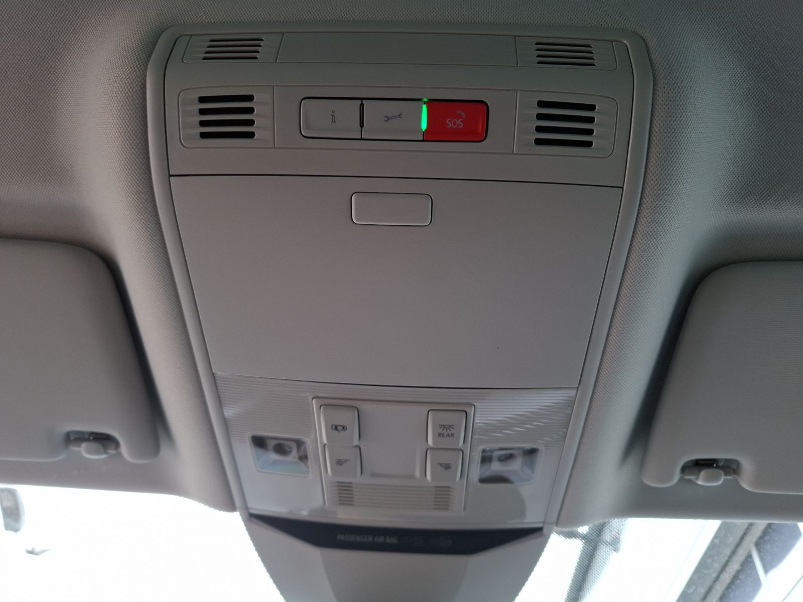 Fahrzeugabbildung Volkswagen Passat Variant TDI Business DSG LED AHK Navi AID