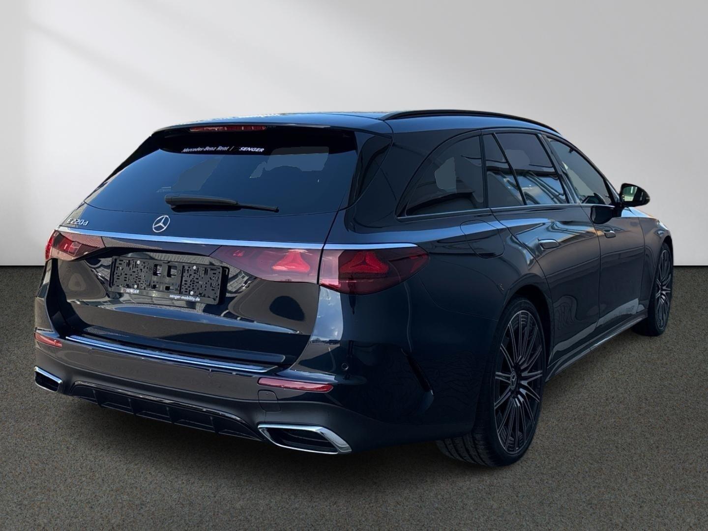 Mercedes-Benz E 220 d T AMG Night Digital-Light Totwinkel AHK