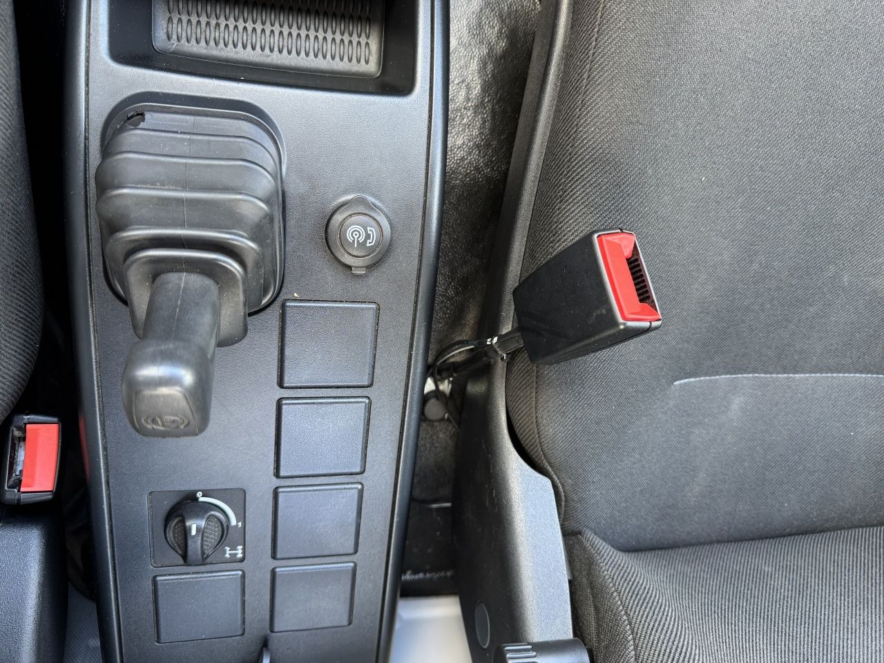 Fahrzeugabbildung Iveco ML80E21/3-SeitenkipperMeiller 2x AHK,Schwingsitz