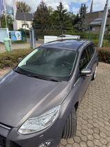 Ford Focus Kombi Mai 2013 viele Verschleiß... - Ford: Kombi, 20m