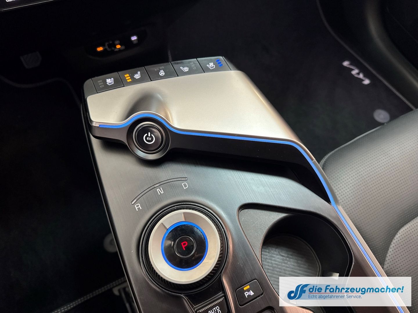 Fahrzeugabbildung Kia EV6 Earth 2WD HUD Navi Digitales Cockpit Memory