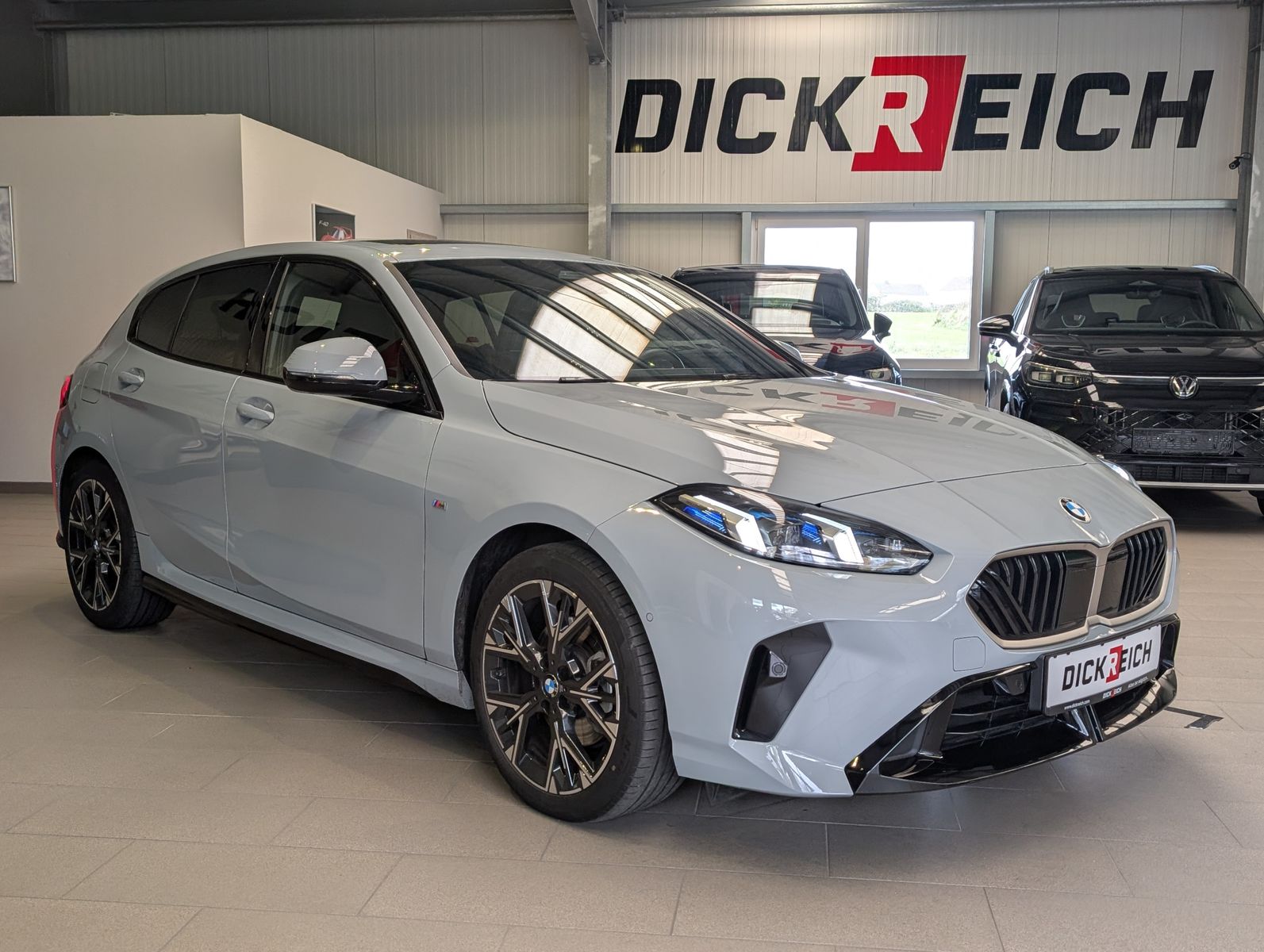 Fahrzeugabbildung BMW 118 d M-Sport Premium Shadow Cam Pano Alcan 18"