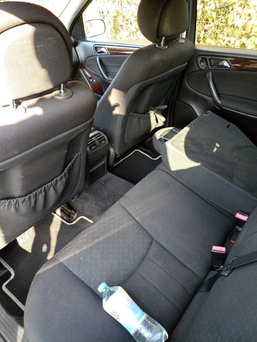 Mercedes-Benz C220 2006 — photo 12
