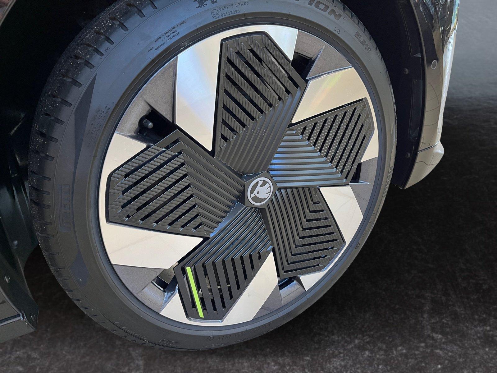 Skoda Enyaq Coupé RS Lounge 4x4 Wärmepumpe 4xSHZ