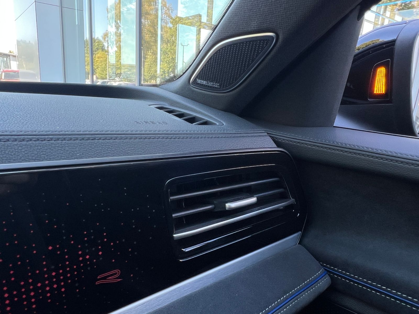 Fahrzeugabbildung Volkswagen Passat Variant R-Line 2.0 TDI DSG 4MOTION *AHK,B