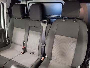 Fotografie 12 des Opel Vivaro Kasten M Navi Kamera Laderaumboden