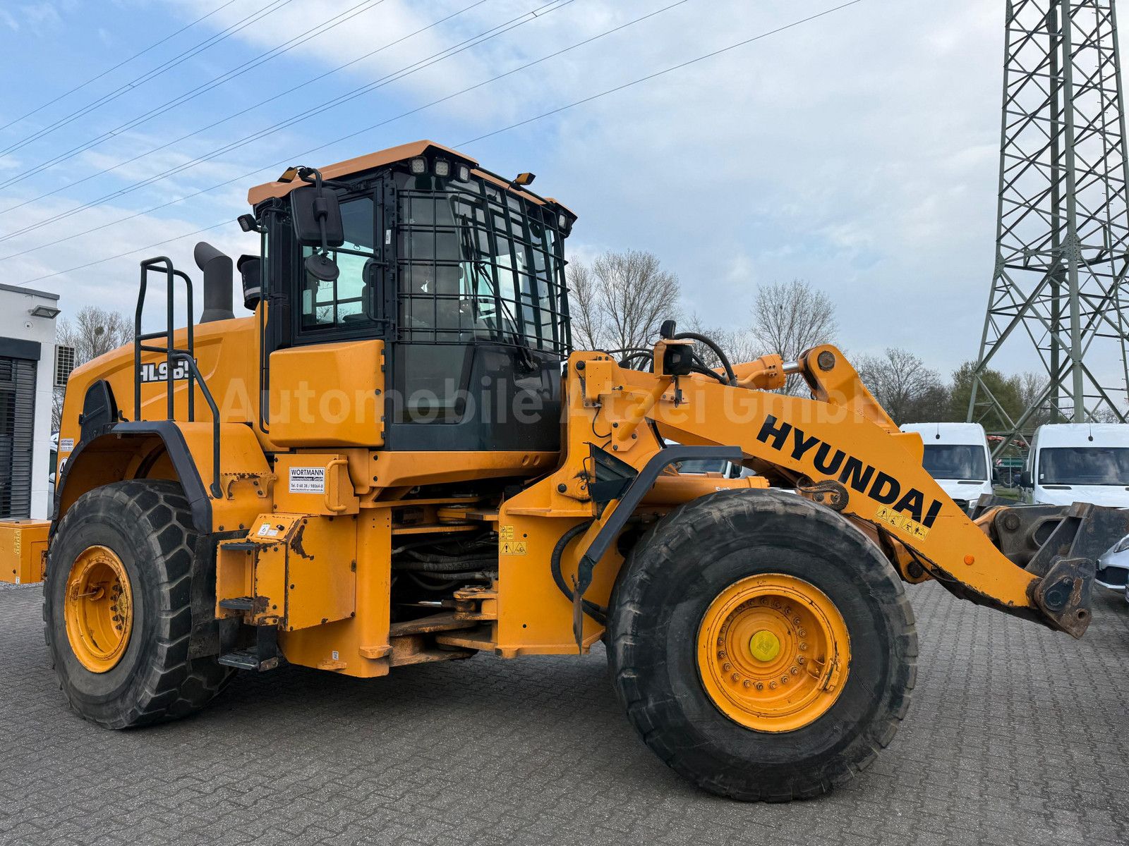 Fahrzeugabbildung Hyundai HL 965 (0092)