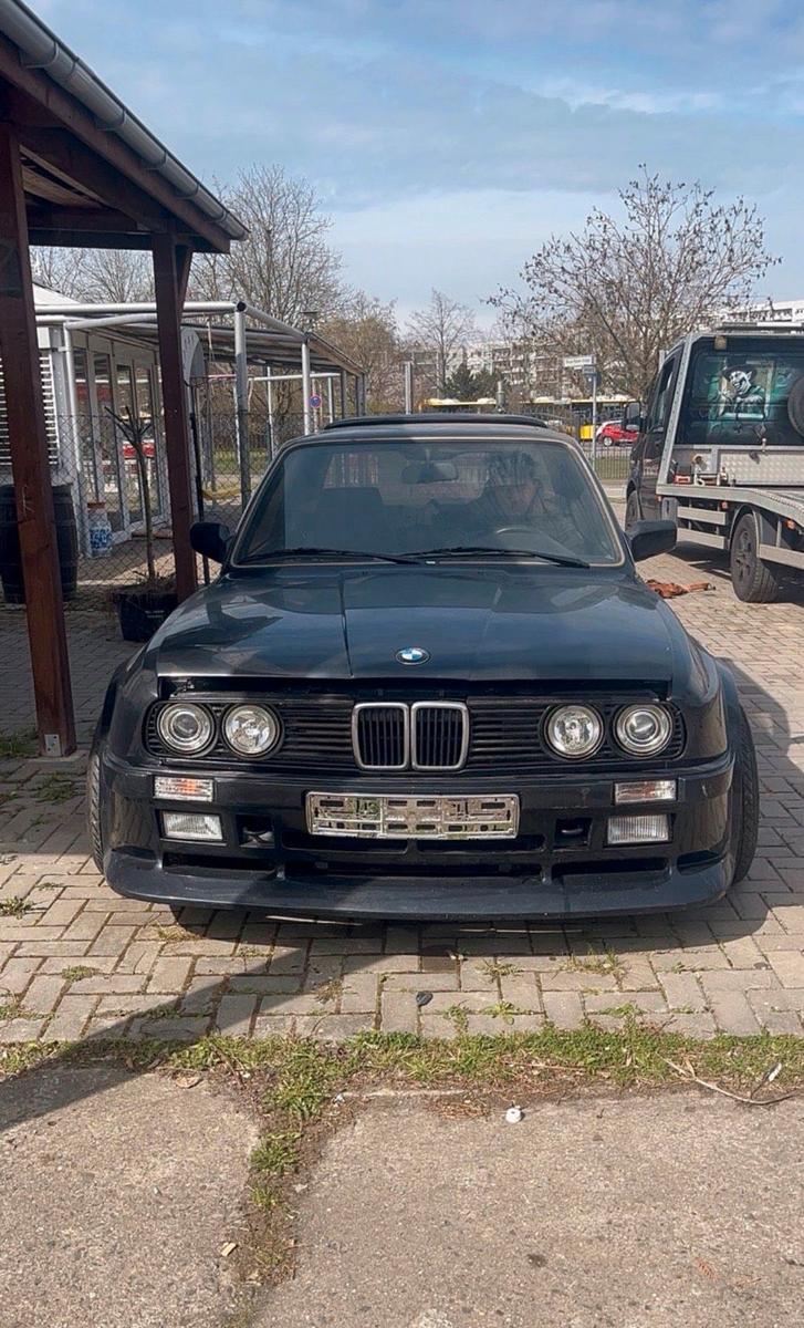 BMW 325