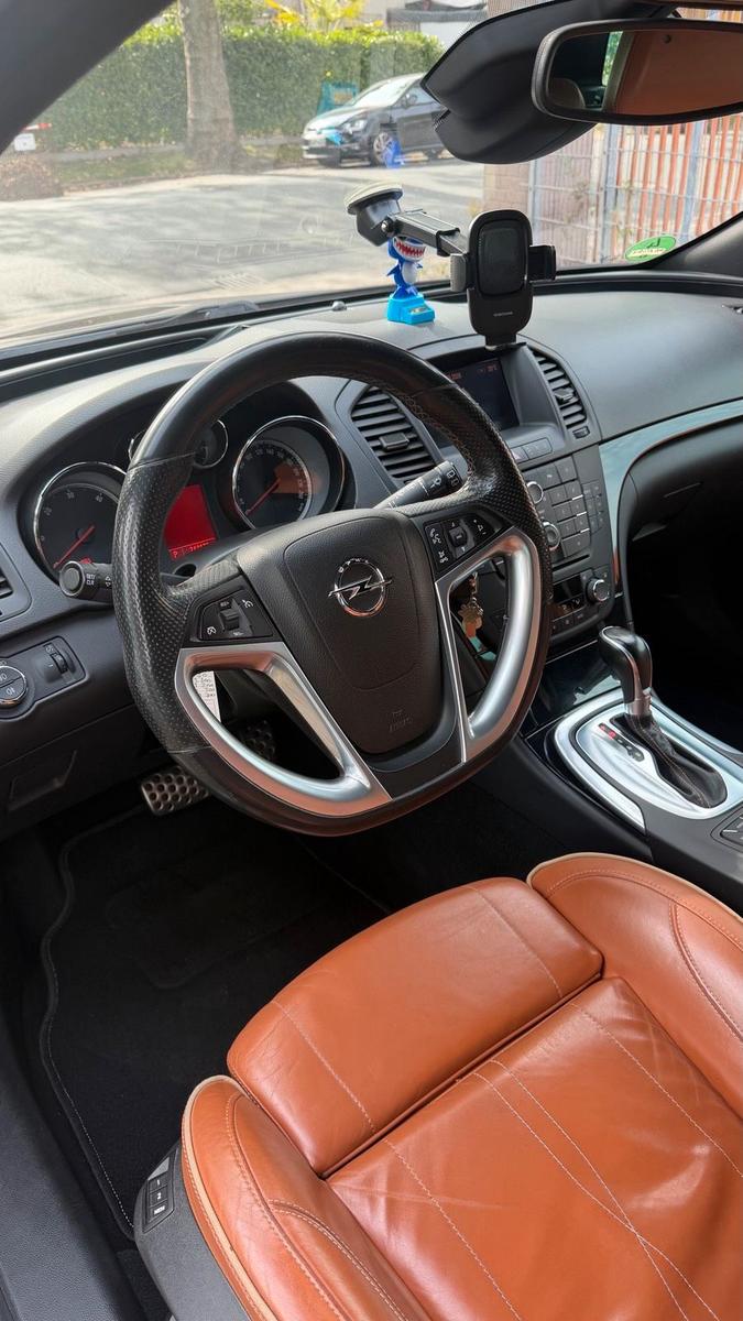 Opel Insignia 2011 — photo 13