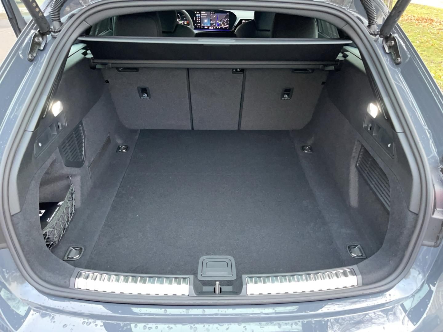 Fahrzeugabbildung Audi A5 Avant TFSI quattro S tronic, edition One, Tec