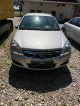 Opel OPEL ASTRA H 1.7 DIESEL - Opel Astra aus 2009 mit Diesel-Antrieb: Kombi, 1.7