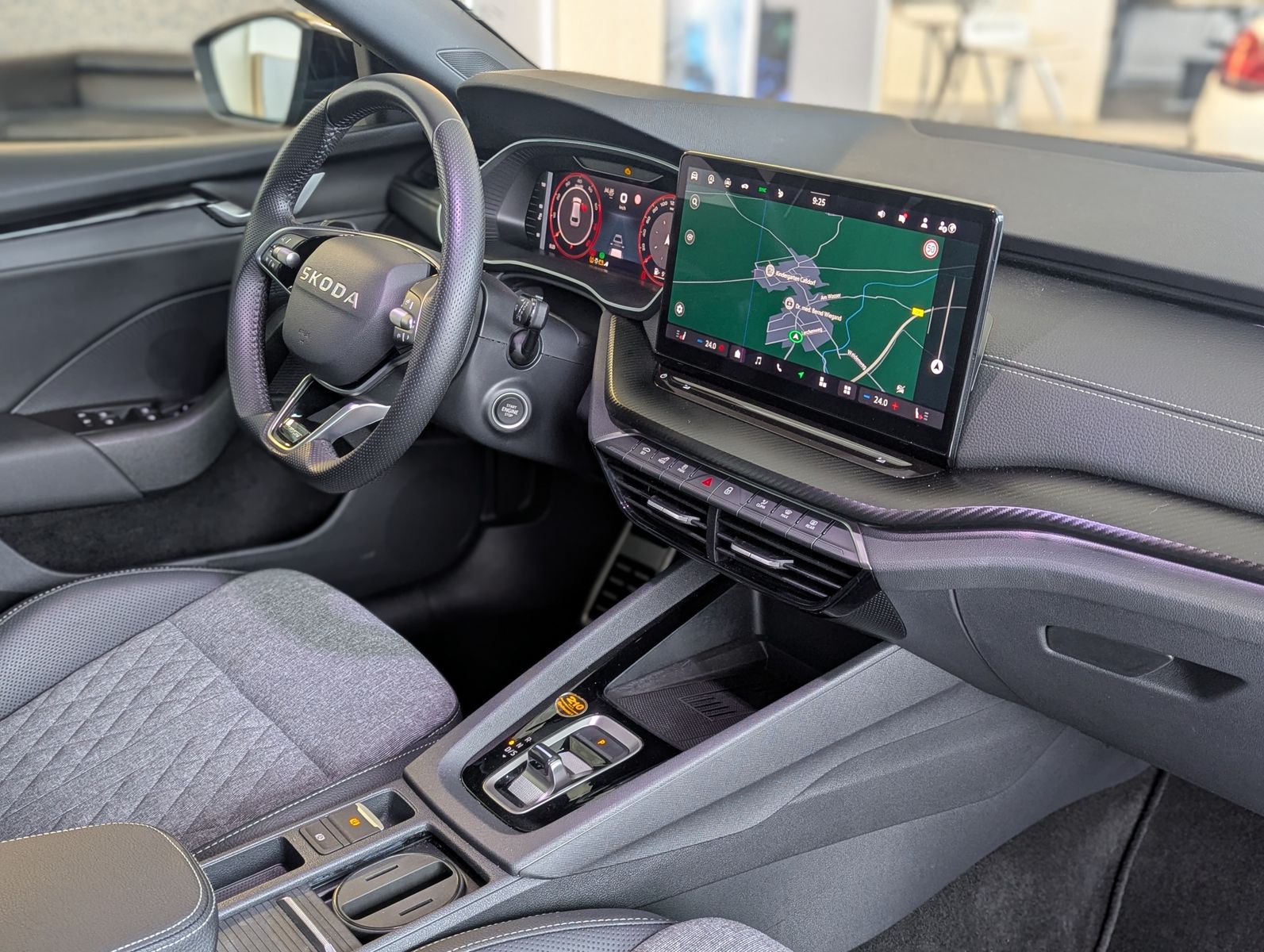 SKODA Octavia 1.5 TSI Sportline Pano Martix AHK 5J-Gar - Image 13