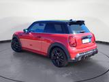 MINI Cooper S Aut. John Cooper Works Trim Navi PDC Ka - rote MINI John Cooper Works