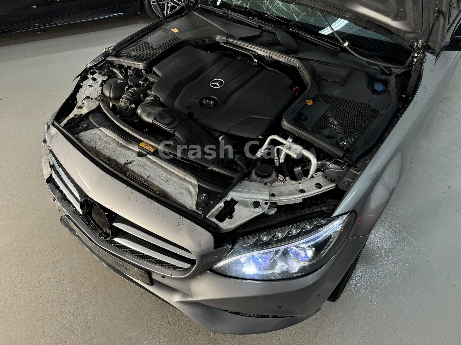 Mercedes-Benz C220 2015 — photo 18