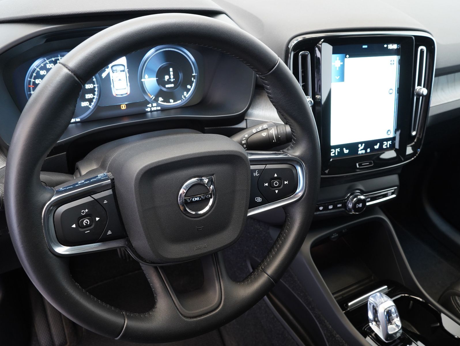 Fahrzeugabbildung Volvo XC40 T5 Recharge Inscription INTELLISAFE/AHK