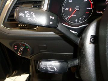 Fahrzeugabbildung SEAT Leon 2.0 TDI 110kW Start&Stop FR / NAVI / LED