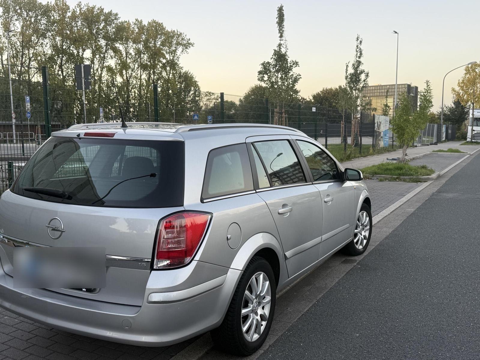Opel Astra 2005 — engine 125 HP (92kW)