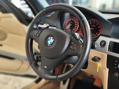 Fahrzeugabbildung BMW 335i Cabrio *M-SPORTPAKET* (NAVI-PRO/XEN/DEUTSCH