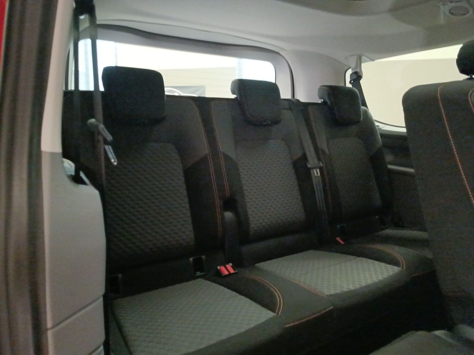 Volkswagen T7 Caravelle - Bild 22
