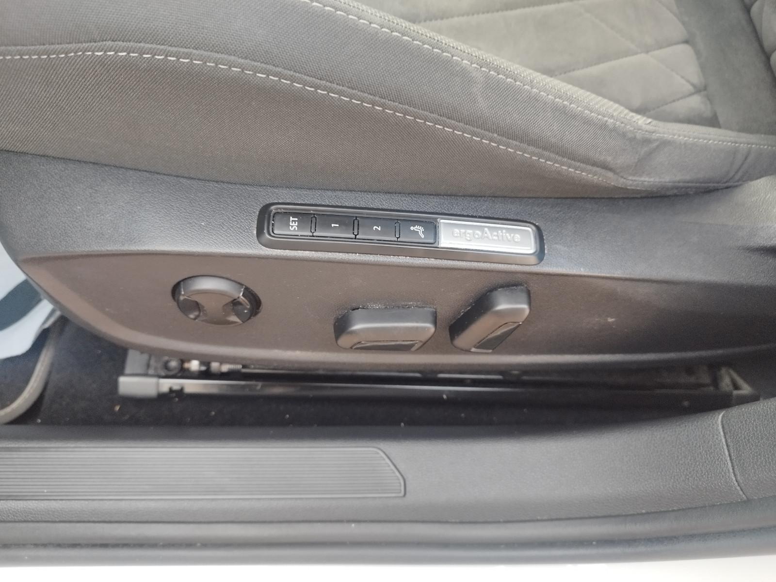 Volkswagen Golf VIII Lim. Style, миниатюра 17