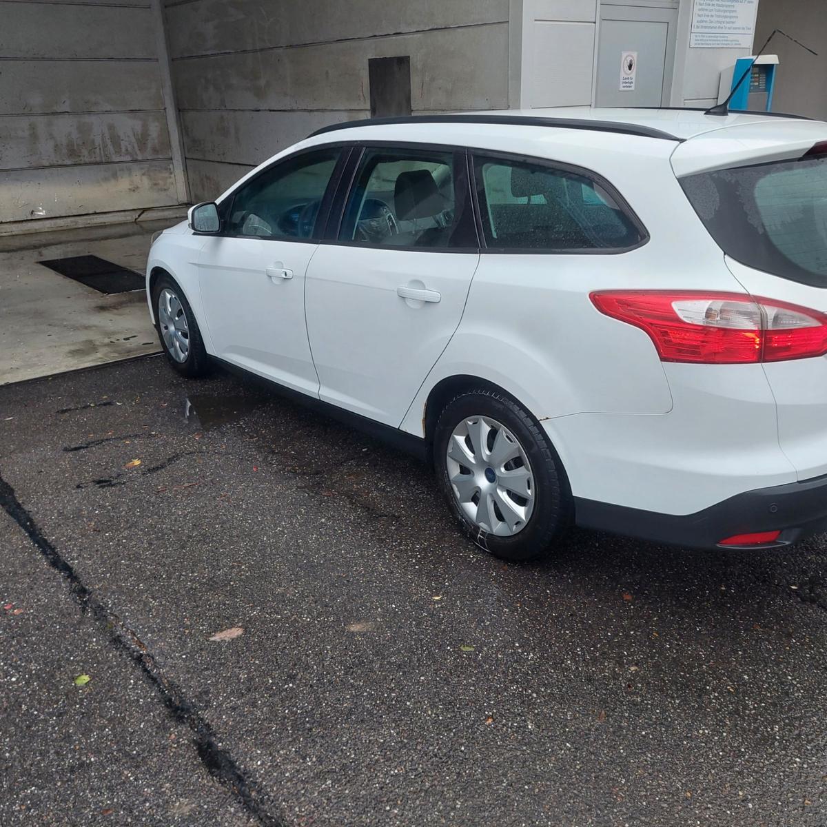 Ford Focus 2012 — engine 1.560 cm³, 116 HP (85kW)
