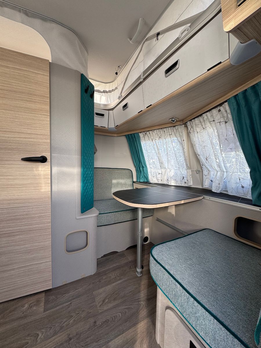 Fahrzeugabbildung HYMER / ERIBA / HYMERCAR Touring 542 - Harbour Blue