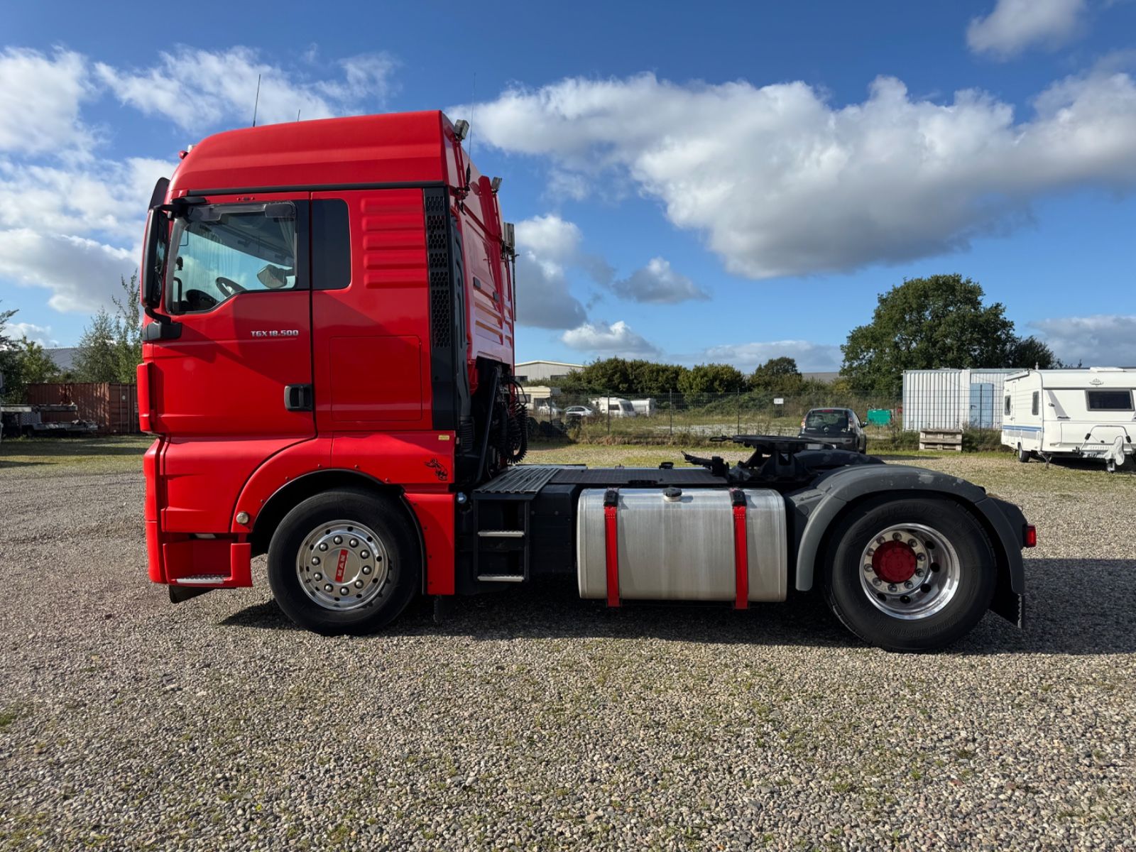 Fahrzeugabbildung MAN TGX 18.500