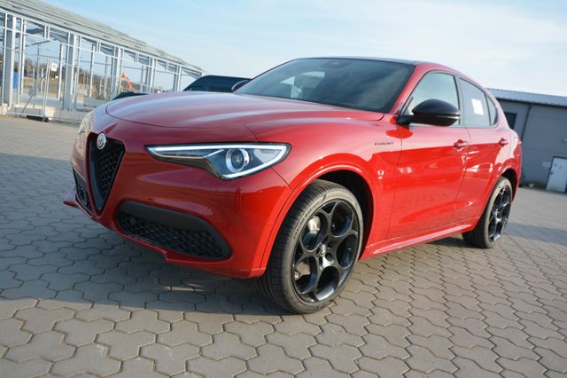 Alfa Romeo Stelvio Estrema 2.0 Turbo 16V 280 PS Panorama