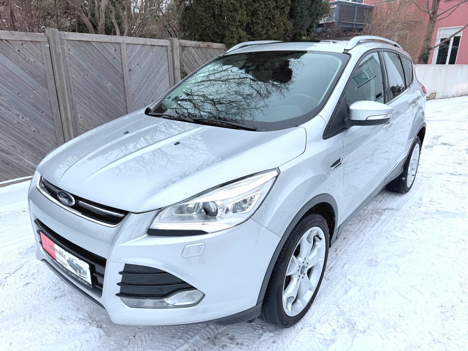 Ford Kuga Titanium°Pano°AHK°Kamera°Xenon