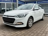 Hyundai i20 blue Basis - Hyundai i20 mit Diesel-Antrieb: Limousine