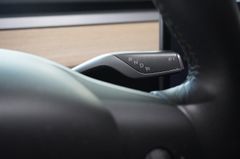 Fahrzeugabbildung Tesla Model 3 Standard Range Plus NAVI/KAMERA/SH/PANO