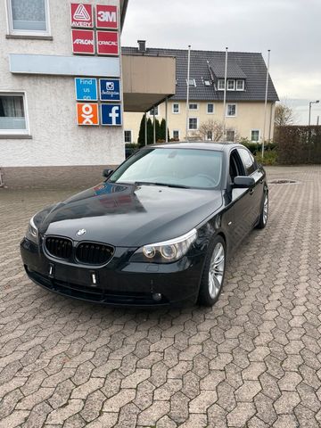 BMW e60 525i