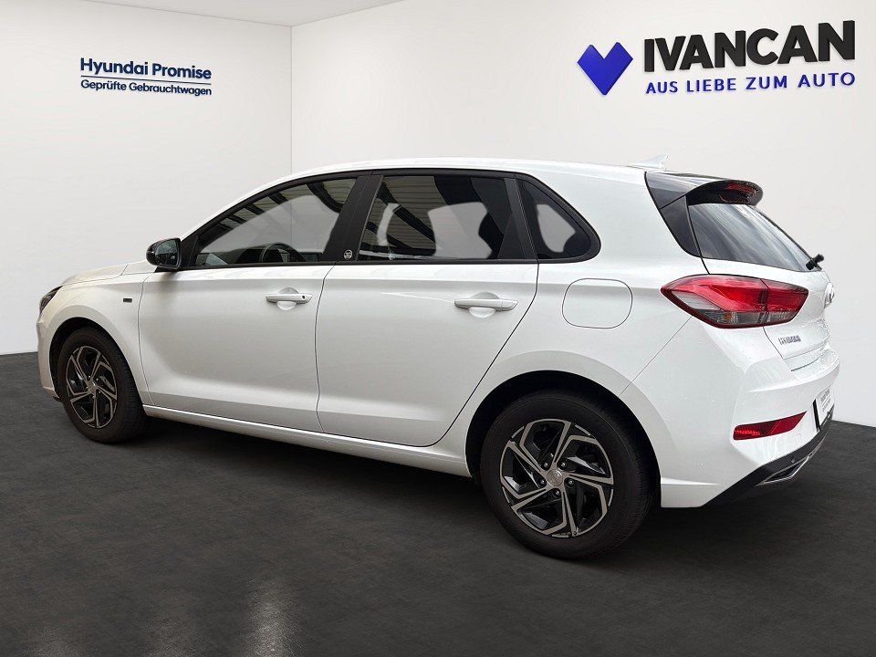 Fahrzeugabbildung Hyundai i30 1.5T 160PS 48V Edition 30