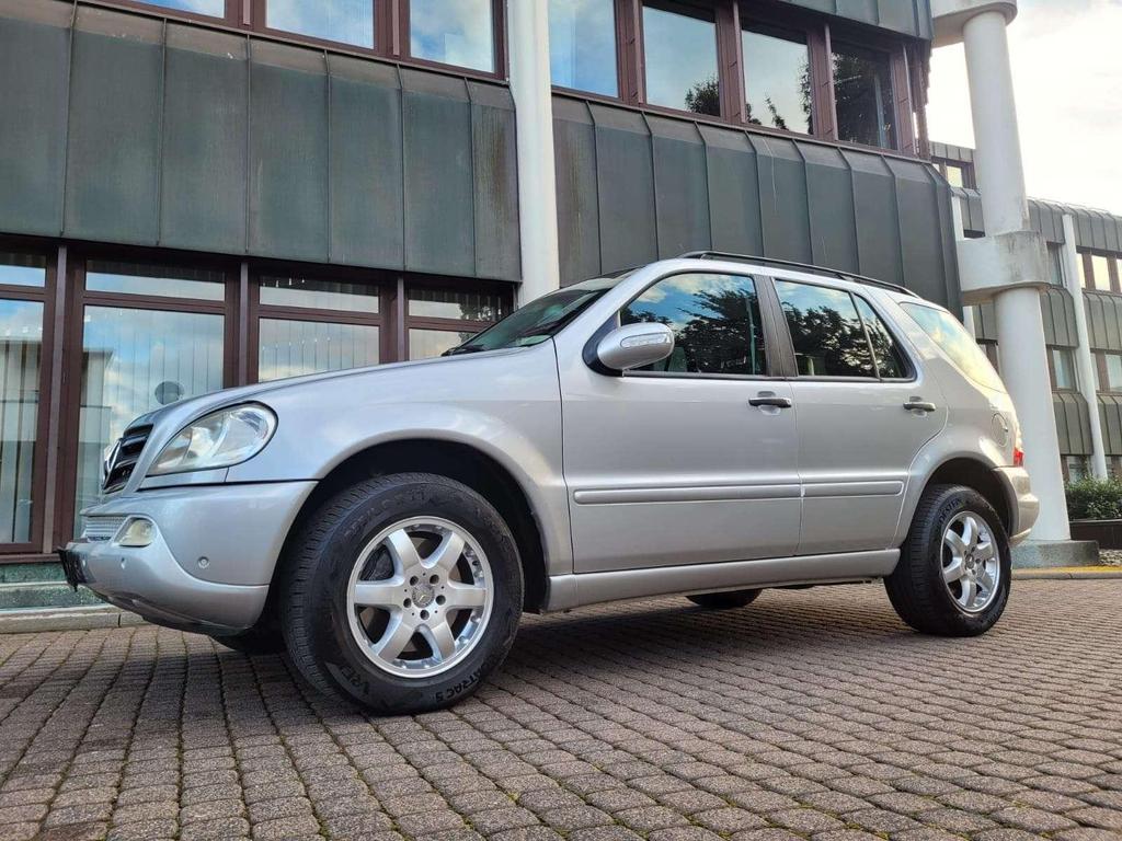 Mercedes-Benz ML 500