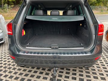 Volkswagen Touareg - 7