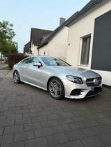Mercedes-Benz Mercedes e220d Coupé - Mercedes-Benz E 220 in Krefeld