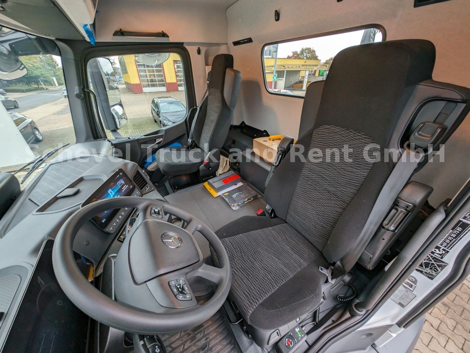 Fahrzeugabbildung Mercedes-Benz Actros 5 2545 6x2/4 Absetzkipper MEILLER AK16.T