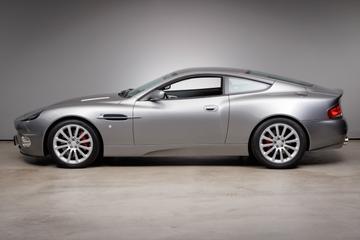 2001 Aston Martin V12 VANTAGE 照片 4