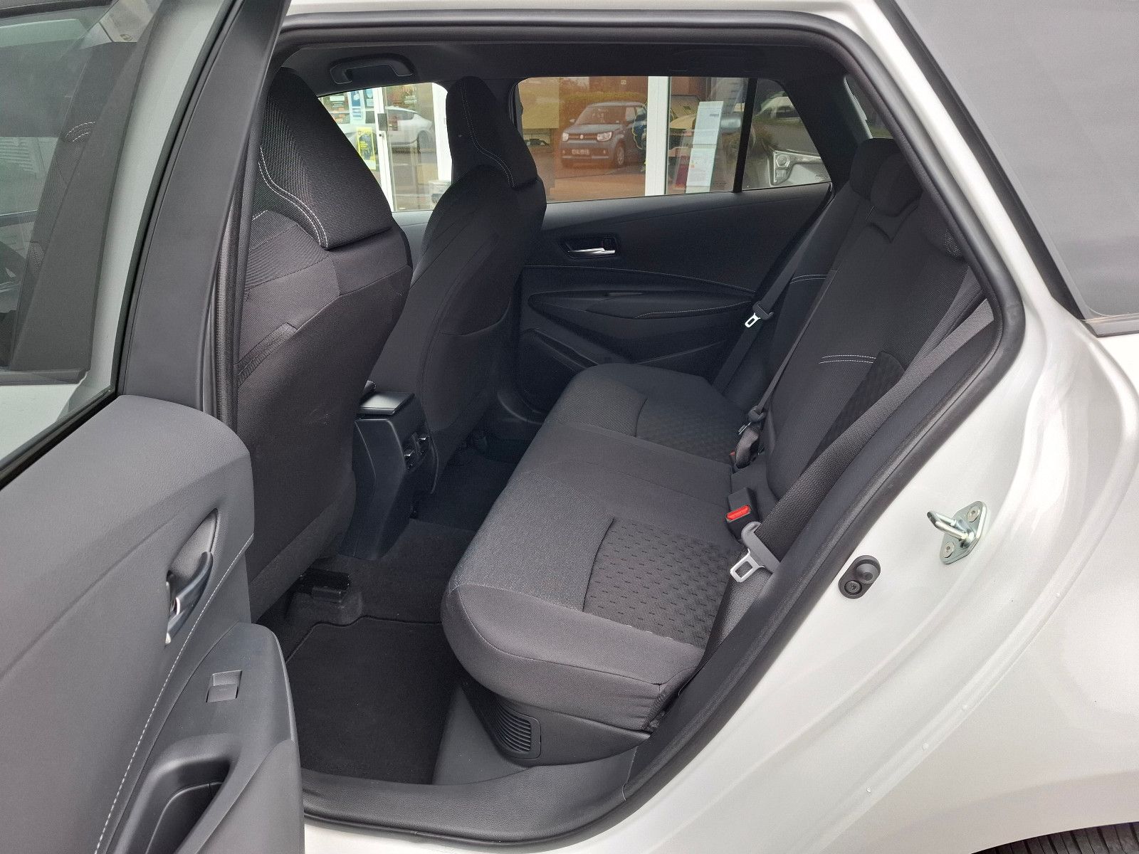 Suzuki Swace - Bild 11