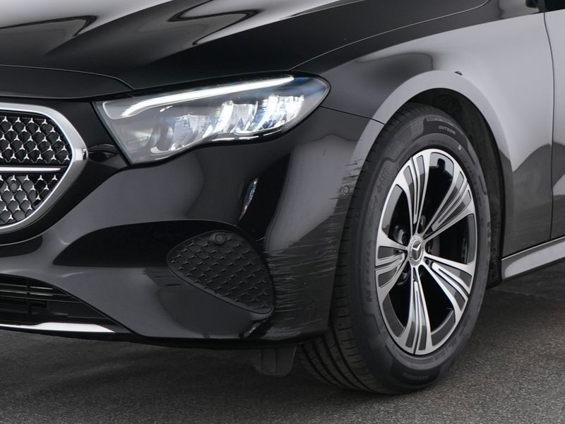 Fahrzeugabbildung Mercedes-Benz E 200 T AVANTGARDE+DISTR+MBUX+AHK+KEYL+LED+TOTW+