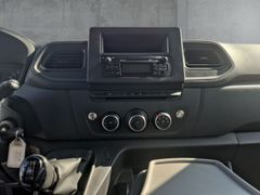 Fahrzeugabbildung Master III DoKa Pritsche Fahrgest. L3H1 3,5t