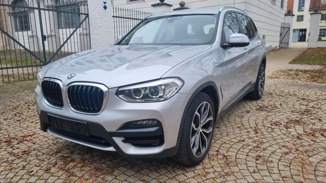 BMW X3 xDrive 20 d Advantage/NAVI/LED/Leder...