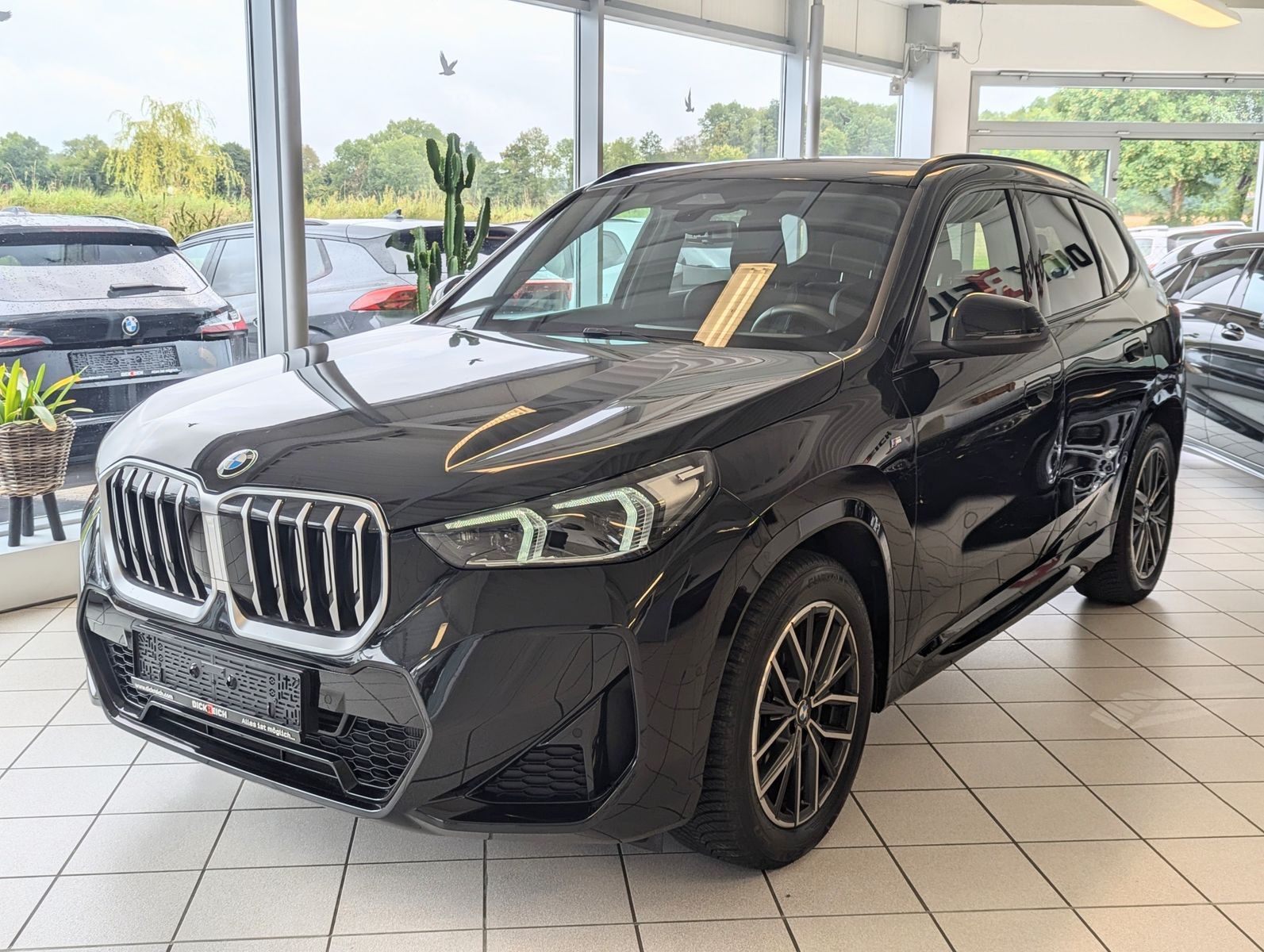 BMW X1 18 i M-Sport Pano Travel-Premium-Paket AHK - Image 3